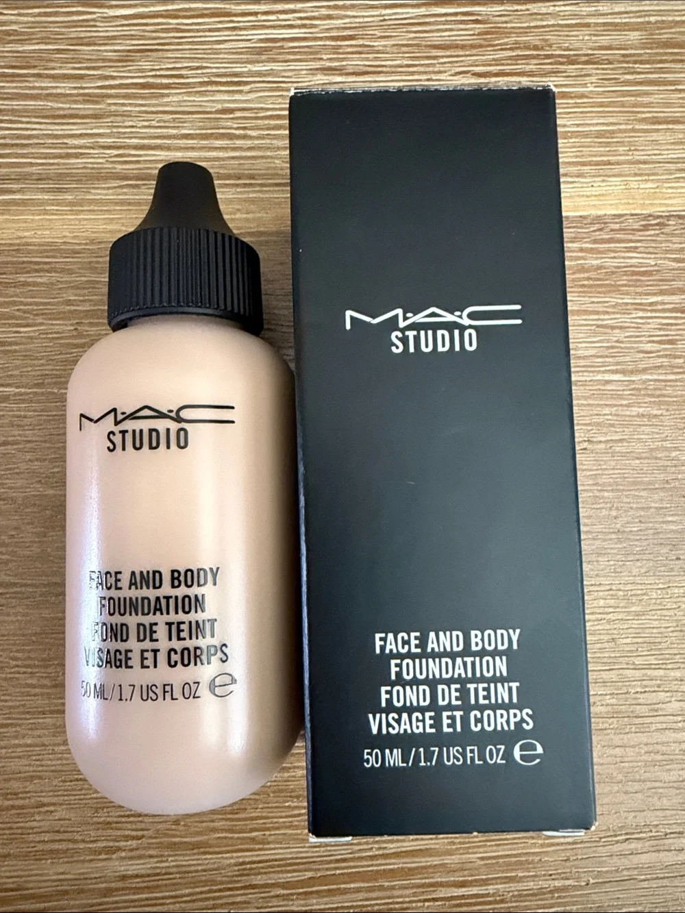 MAC Studio Face and Body Foundation N2 1.7 US FL OZ